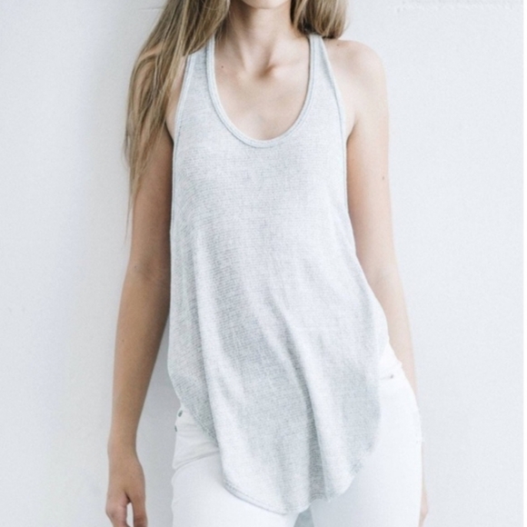 𝅺Joah Brown | Live in Slouchy Tank - Picture 3 of 9